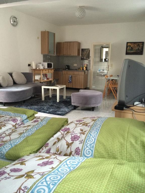 White House Bochum Ehrenfeld Apartment Room photo